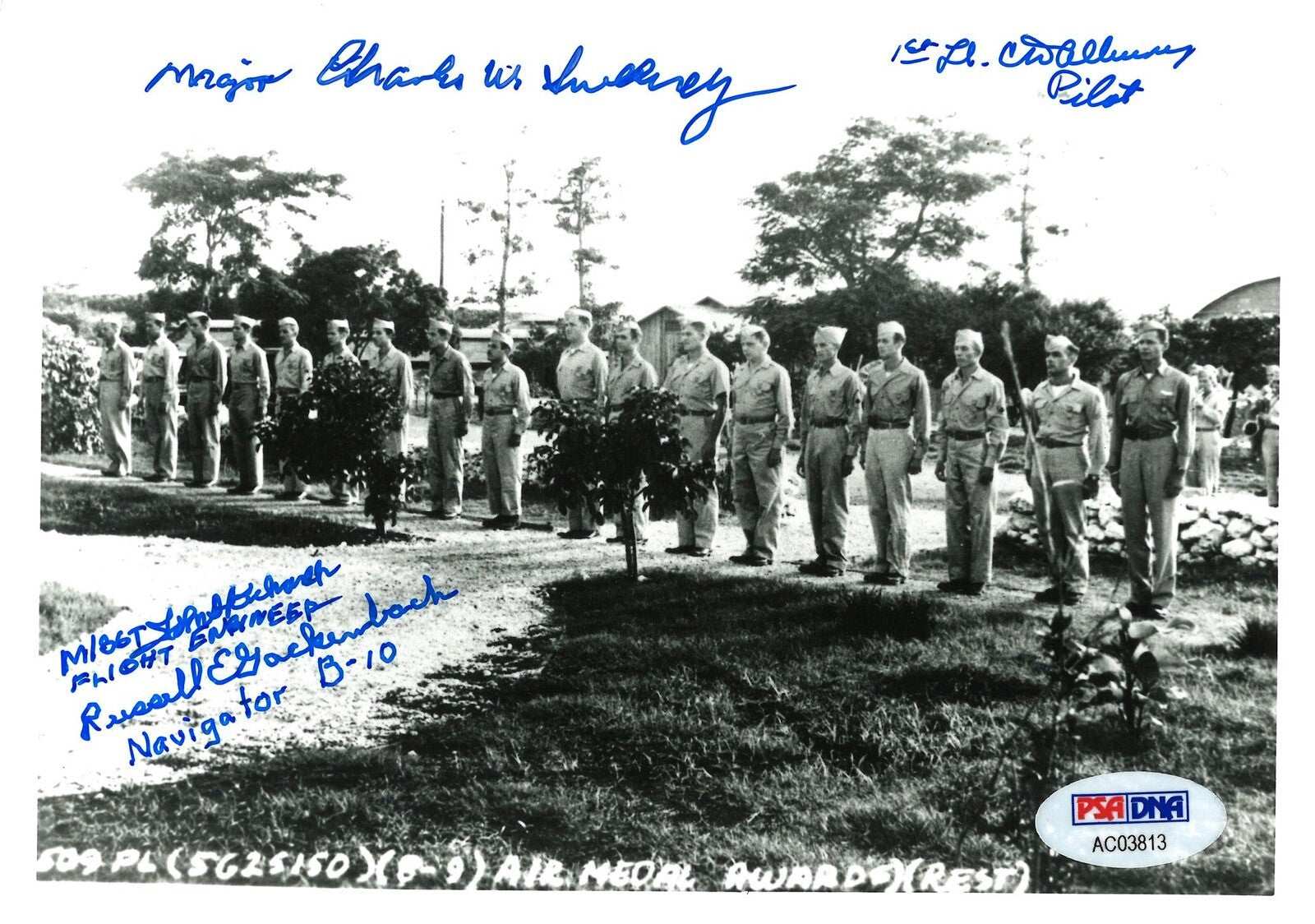 509 COMP GROUP AIR MEDAL MULTI SIGNED 5X7 PSA DNA PSA DNA AC03813 SWEENEY ALBURY0