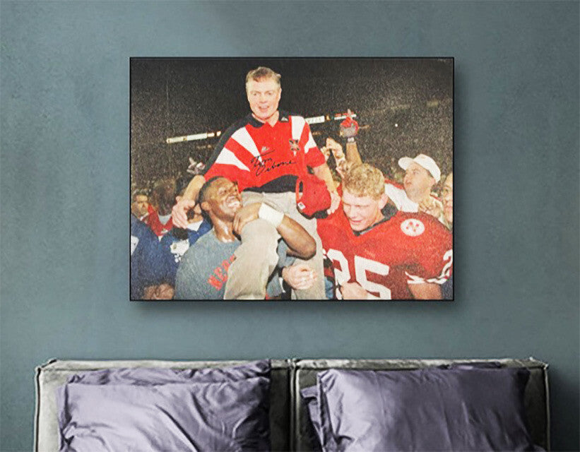 TOM OSBORNE SIGNED 1994 CHAMPS 18X24 CANVAS AIV AA22908 NEBRASKA CORNHUSKERS0