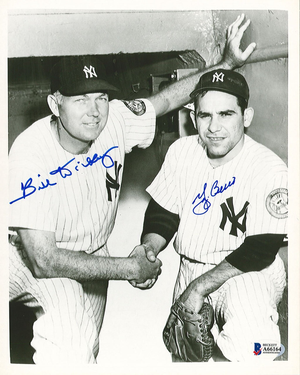 YOGI BERRA & BILL DICKEY DUAL SIGNED 8X10 PHOTOGRAPH BAS A661640