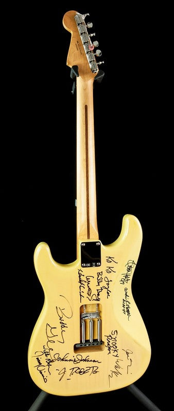 Blues Legends Signed Fender Stratocaster Guitar PSA DNA 21 Autographs BB King2
