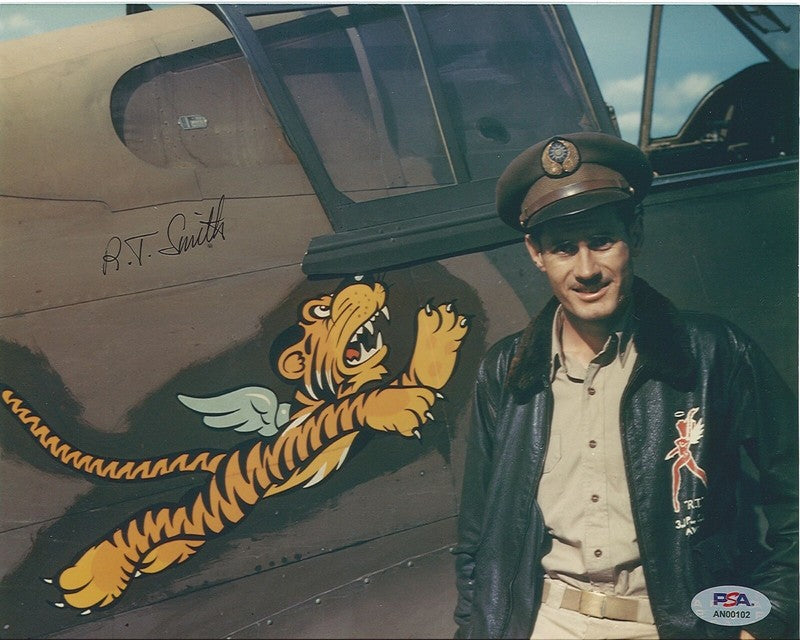 RT SMITH SIGNED 8X10 PHOTO PSA DNA (D) WWII AVG FLYING TIGERS ACE0