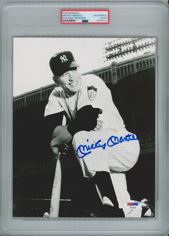 MICKEY MANTLE SIGNED 8X10 PHOTO PSA DNA AF04733 (D) 1951 IMAGE0
