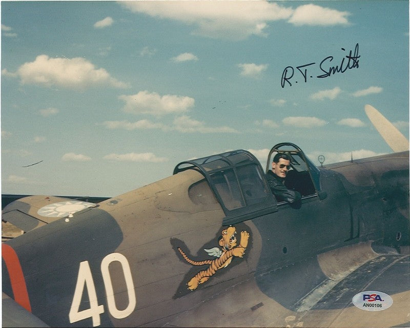 RT SMITH SIGNED 8X10 PHOTO PSA DNA (D) WWII AVG FLYING TIGERS ACE0