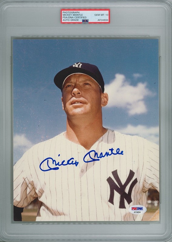 MICKEY MANTLE SIGNED 8X10 PSA DNA AF04694 GEM MINT 10 AUTO YANKEES HOF (D)0